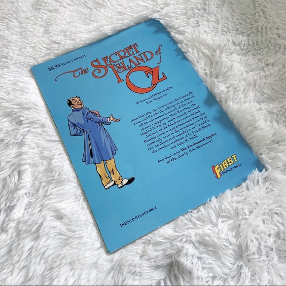Secret Island of Oz Graphic Novel - Picture 3 of 3